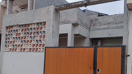 Dijual Rumah dijual cantik lokasi strategis dekat jalan provinsi
