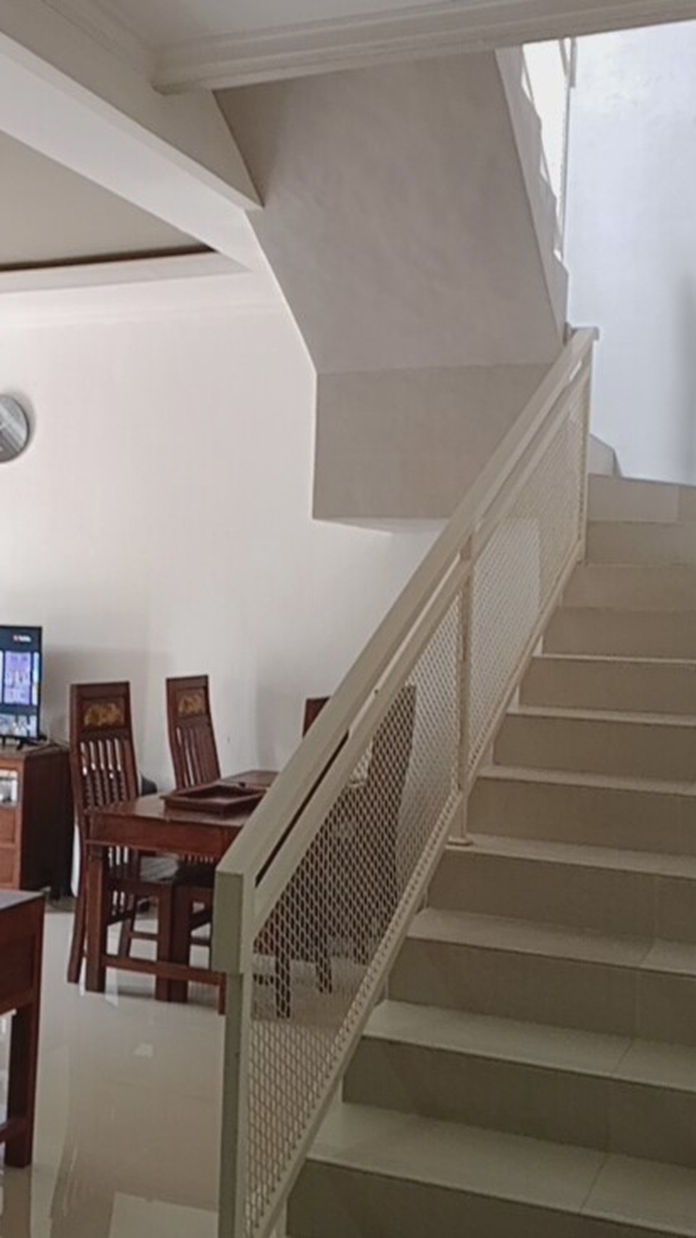 Dijual Rumah dijual cantik lokasi strategis dekat jalan provinsi