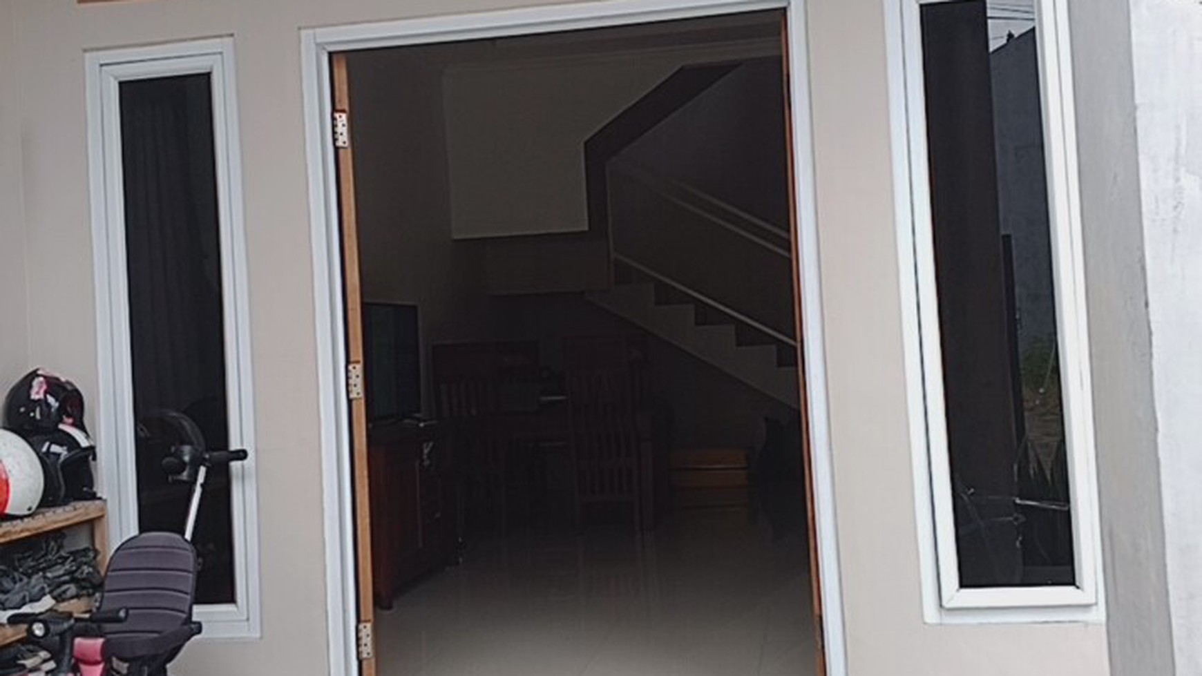 Dijual Rumah dijual cantik lokasi strategis dekat jalan provinsi