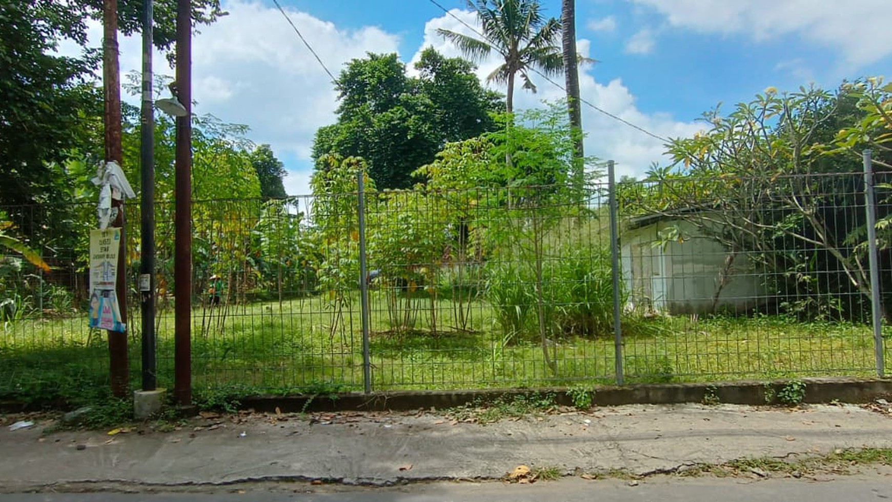 Tanah 1415 Meter Persegi Dekat Pasar Kolombo Sinduharjo Ngaglik Sleman