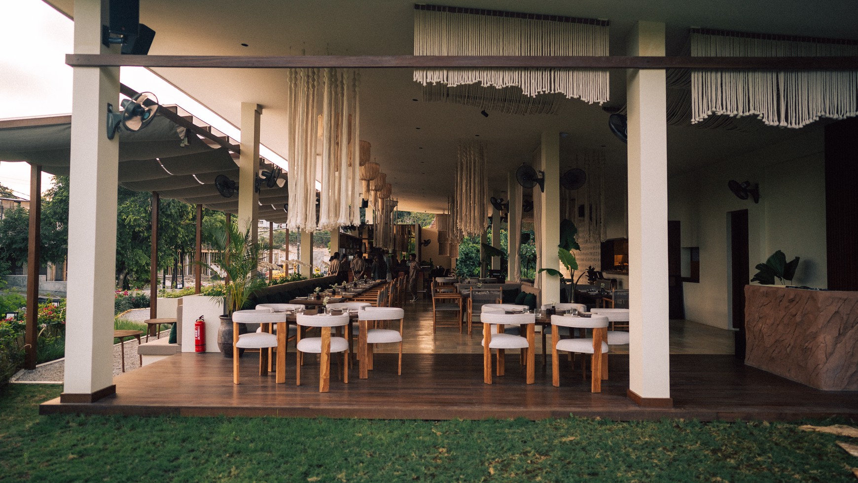 Leasehold - Premium Restaurant with Full Licensing in the Heart of Uluwatu, Bali - Ready for Business