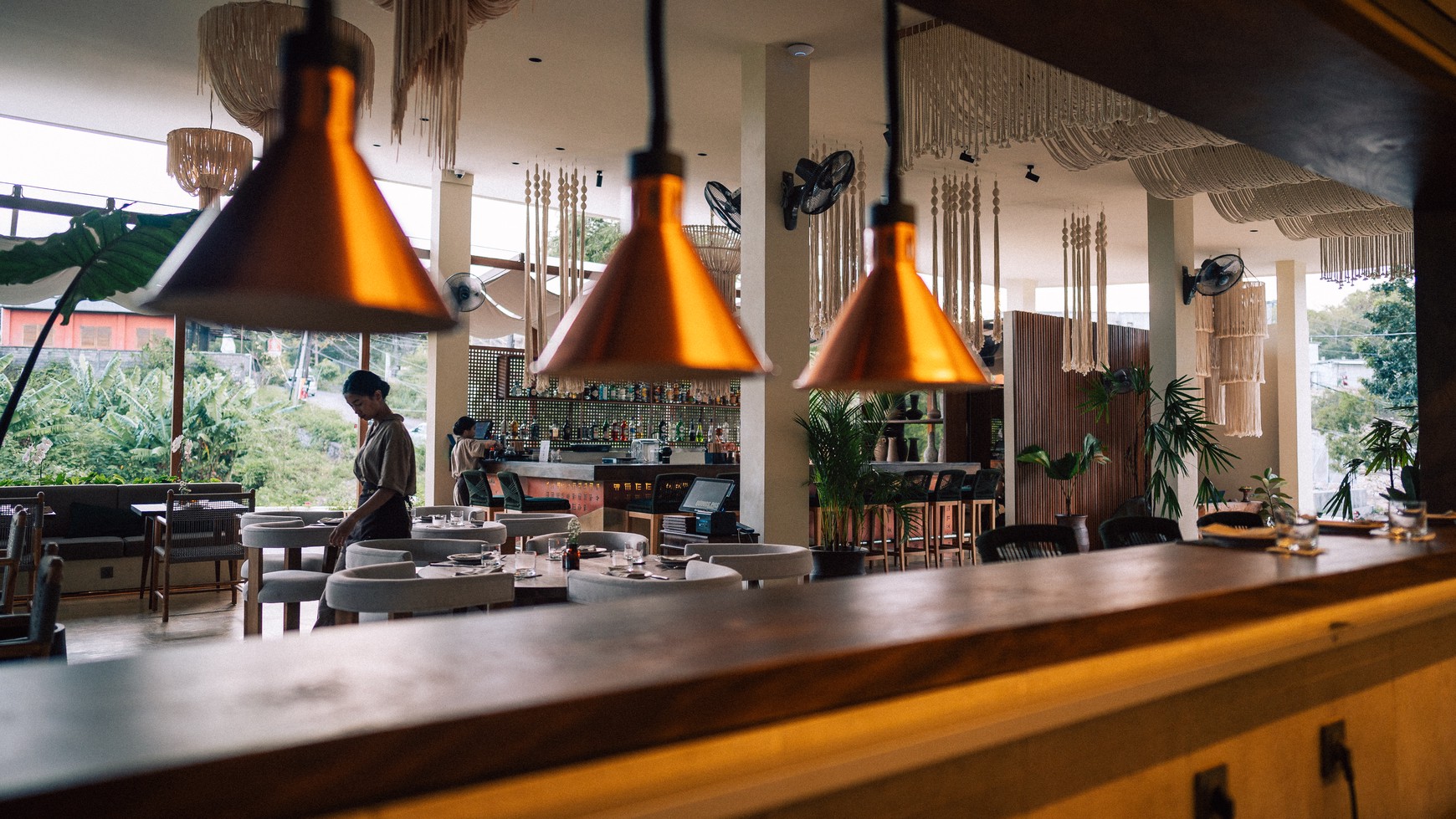 Leasehold - Premium Restaurant with Full Licensing in the Heart of Uluwatu, Bali - Ready for Business