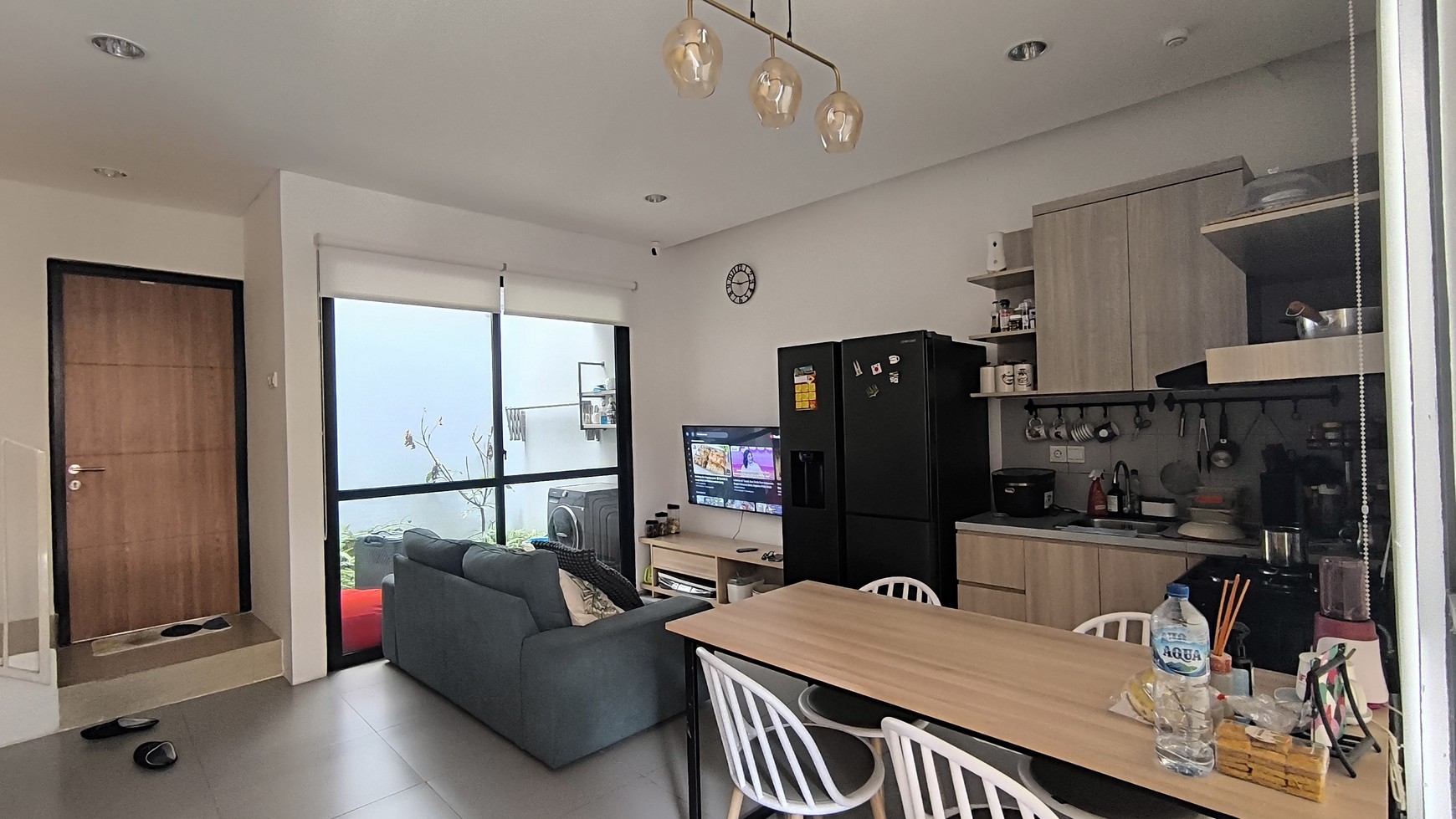Disewakan Rumah Cantik Full furnished di cluster O8, Grand Wisata, Bekasi