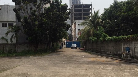 Disewakan Tanah dan  bangunan Pinggir jalan Raya di Bintaro 