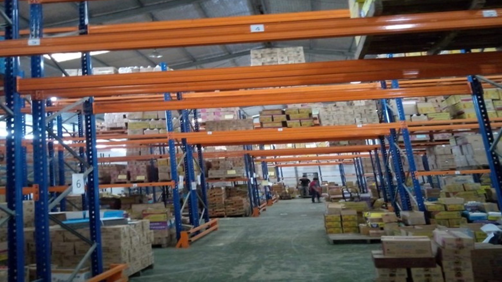 Disewakan Tanah dan  bangunan Pinggir jalan Raya di Bintaro 