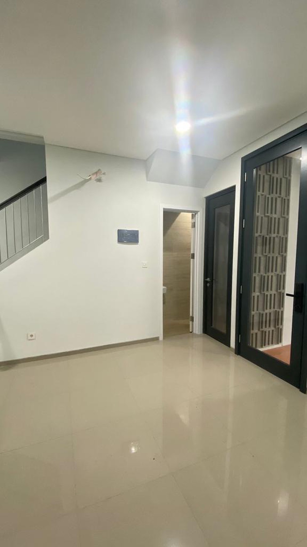 Rumah Bagus Di Discovery Altezza Bintaro Jaya Sektor 9