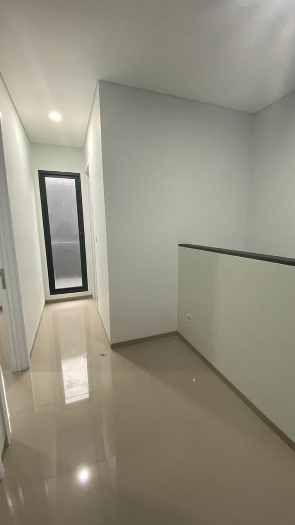 Rumah Bagus Di Discovery Altezza Bintaro Jaya Sektor 9
