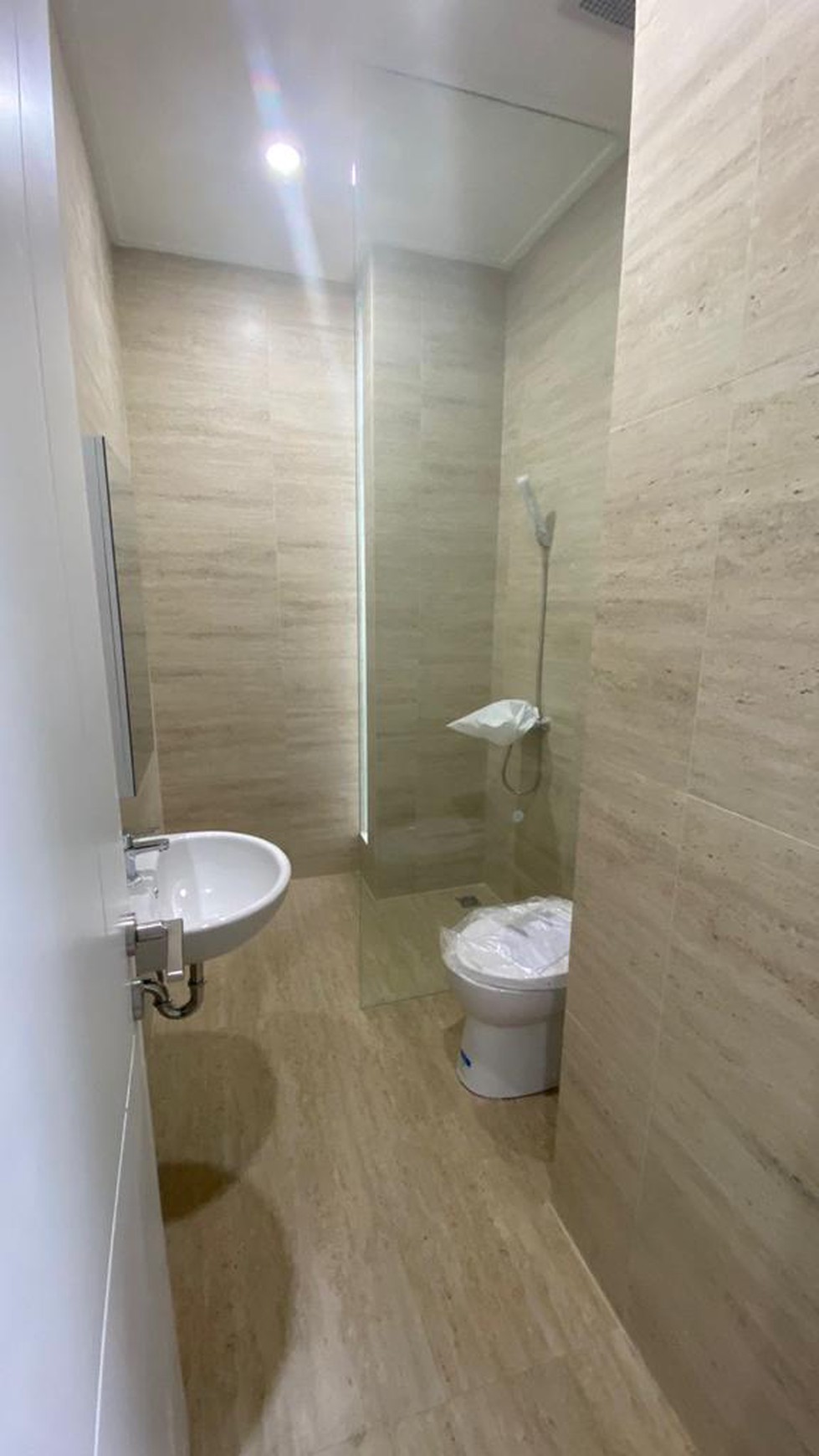 Rumah Bagus Di Discovery Altezza Bintaro Jaya Sektor 9