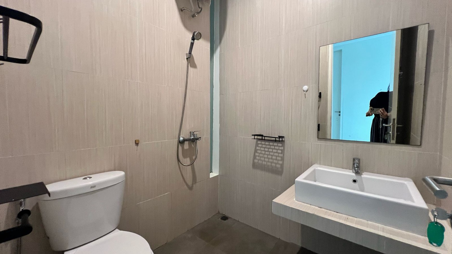 Rumah Bagus Di Discovery Eola Bintaro Jaya Sektor 9