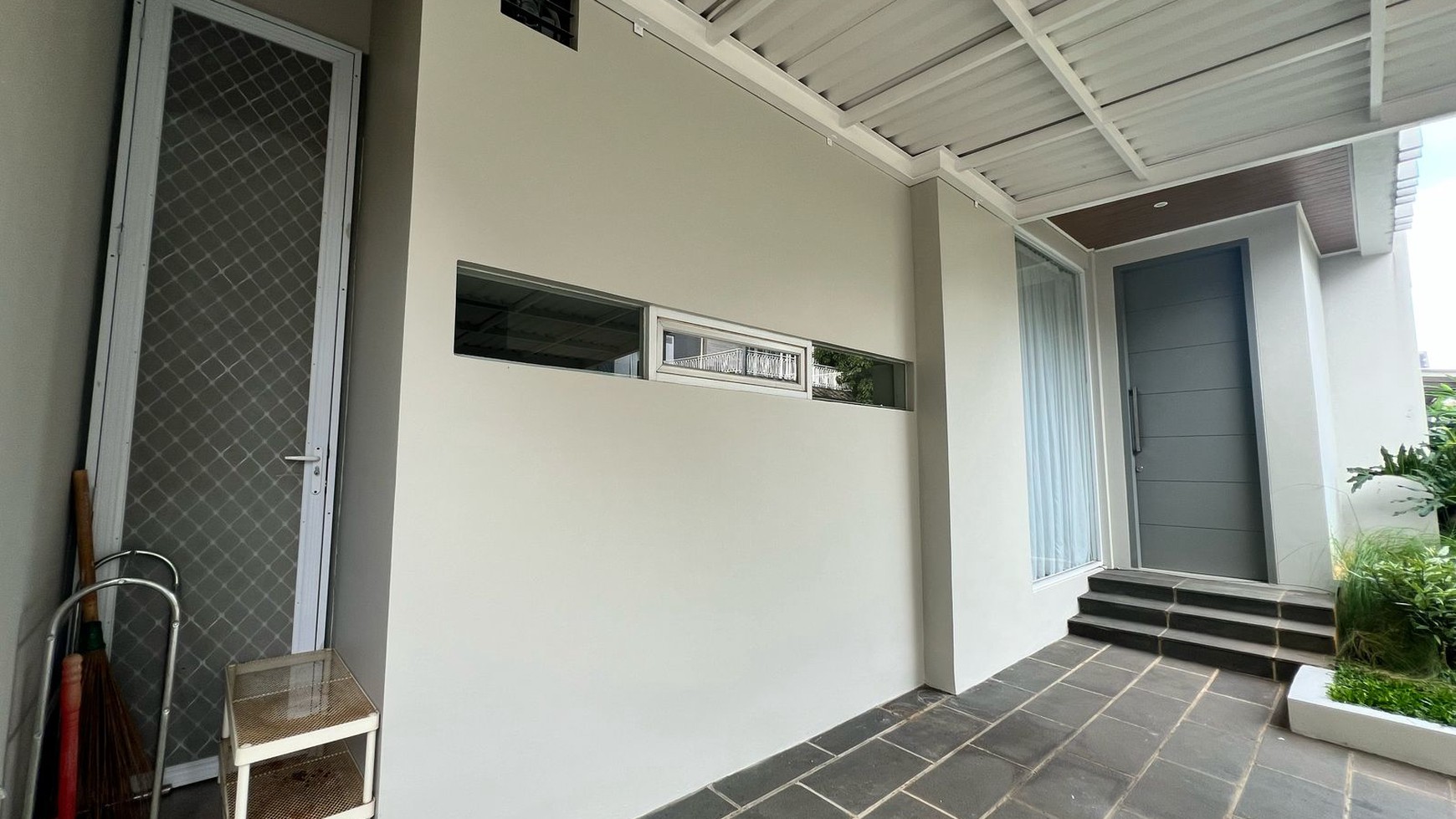 Rumah Bagus Di Discovery Eola Bintaro Jaya Sektor 9