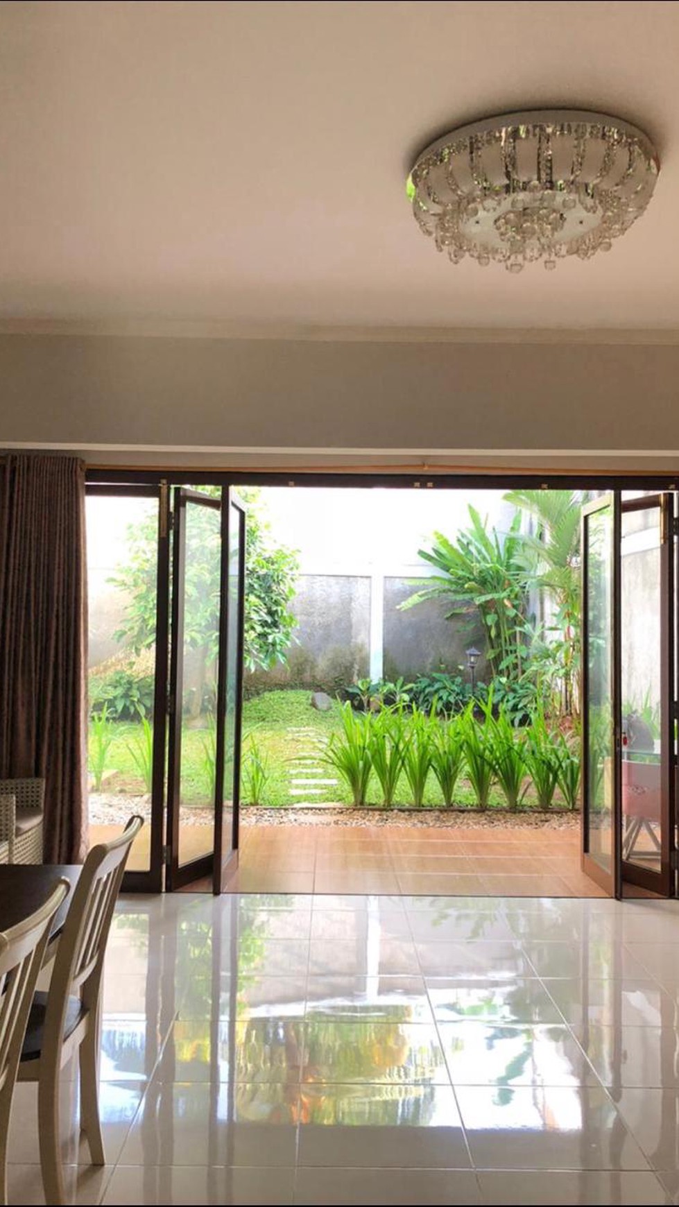Rumah Bagus Di Discovery Conserva, Bintaro Jaya Sektor 9