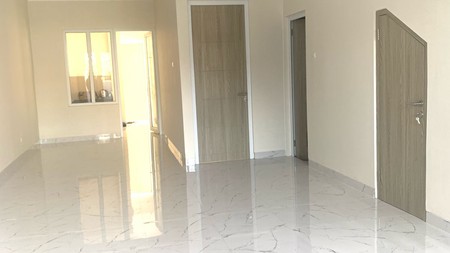 Rumah Bagus Di Jl Taman Cirendeu Permai Tangerang Selatan