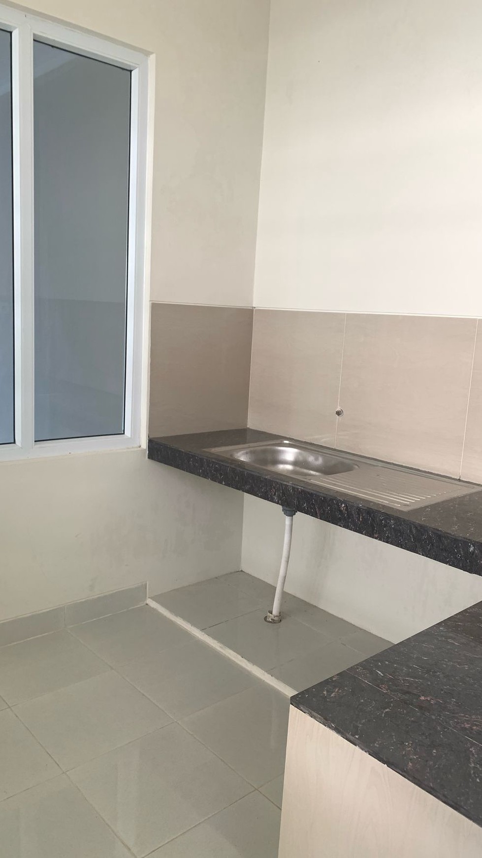Rumah Bagus Di Jl Taman Cirendeu Permai Tangerang Selatan