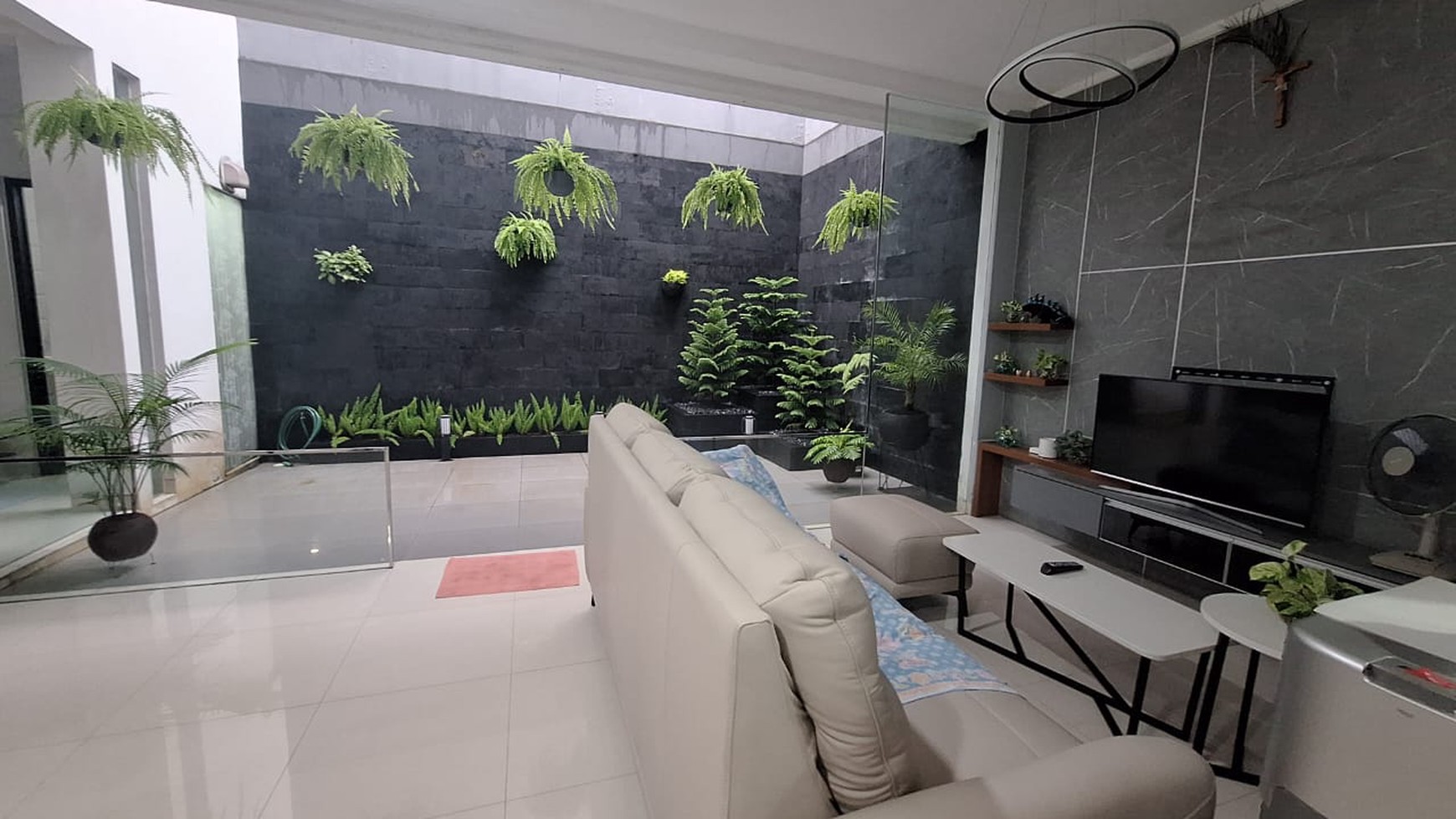 Rumah Bagus Di Discovery Lumina, Bintaro Jaya Sektor 9
