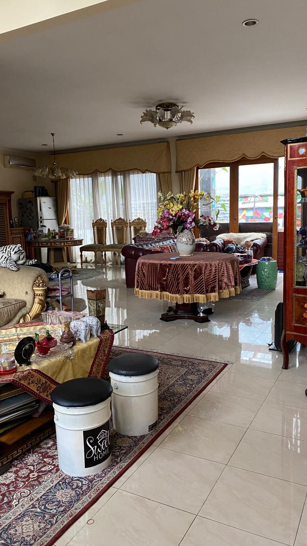 Rumah bagus, bebas banjir lokasi strategis di Cireunde