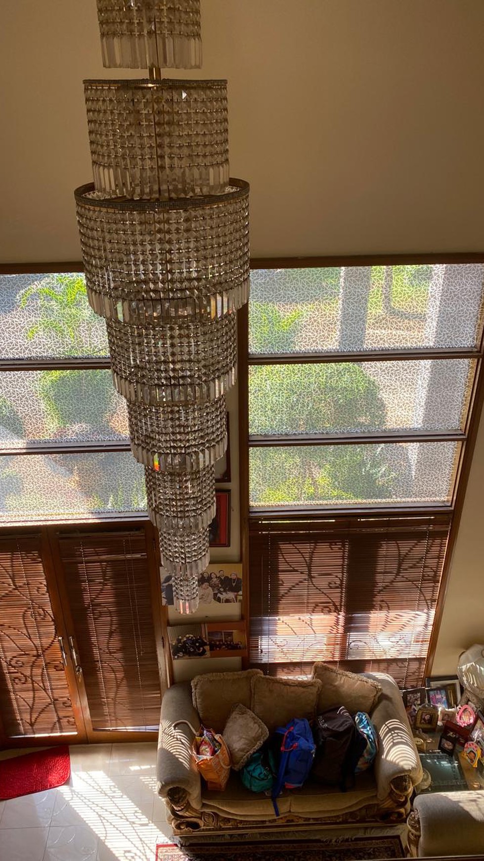 Rumah bagus, bebas banjir lokasi strategis di Cireunde