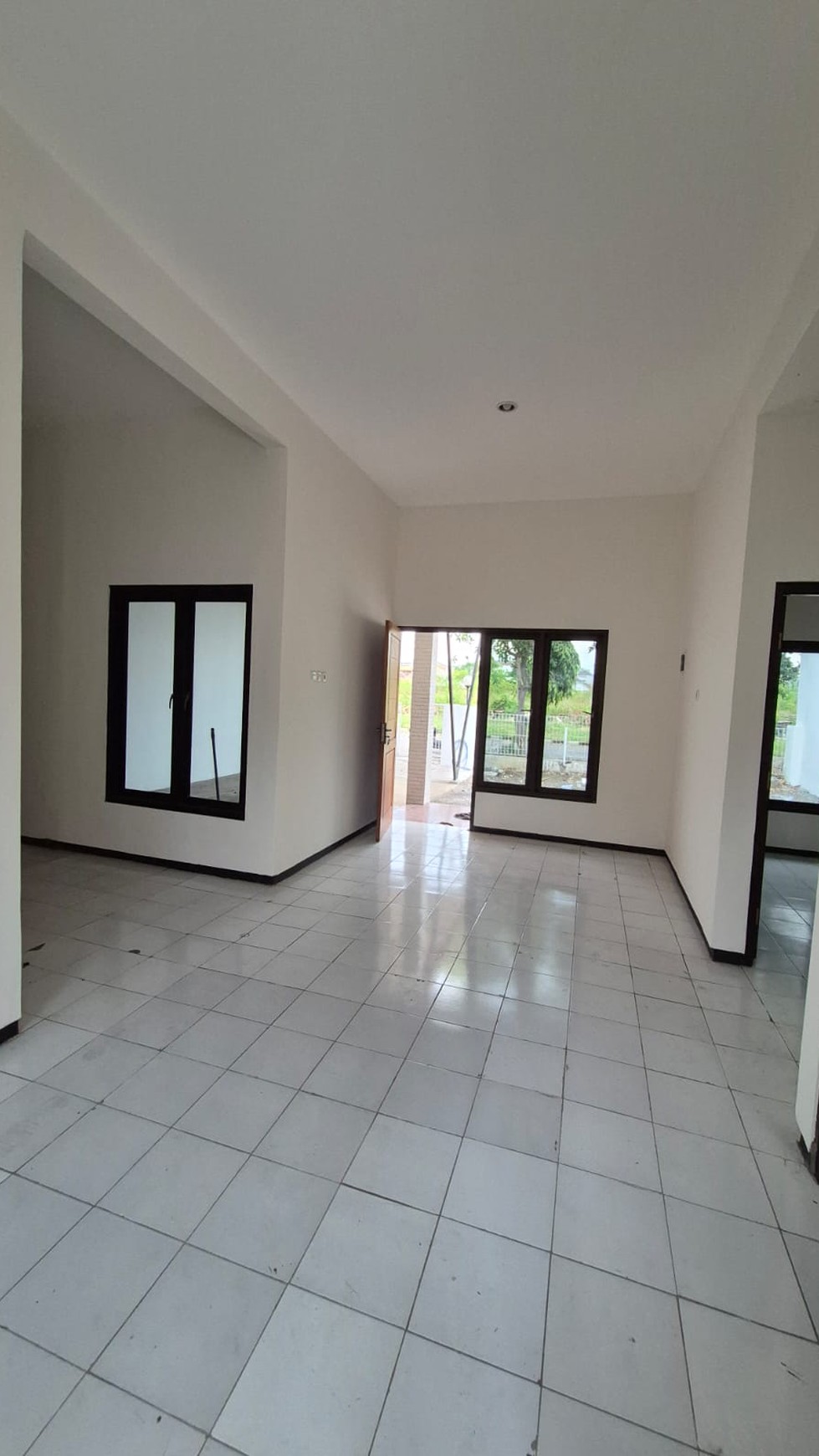 Rumah Dijual di Surabaya Timur Wiguna BU