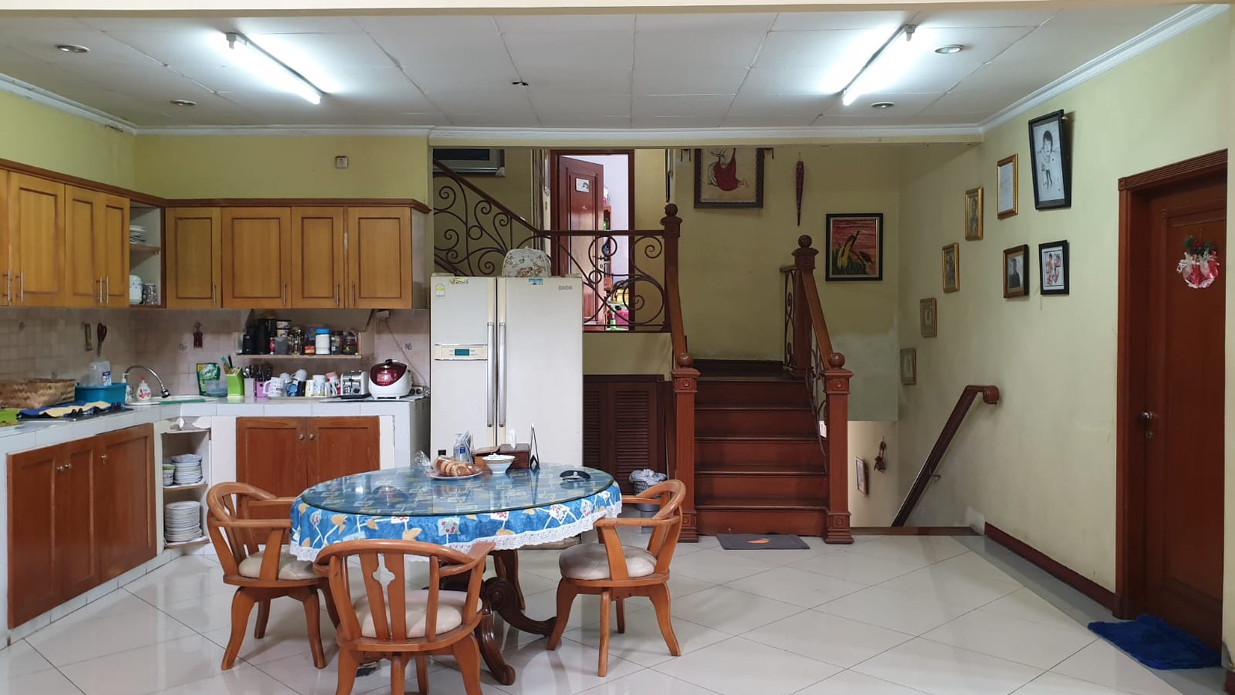 Rumah Siap Huni, Hoek, Asri di Villa Cinere Mas, Depok