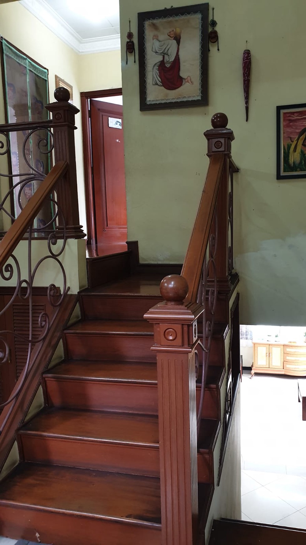 Rumah Siap Huni, Hoek, Asri di Villa Cinere Mas, Depok