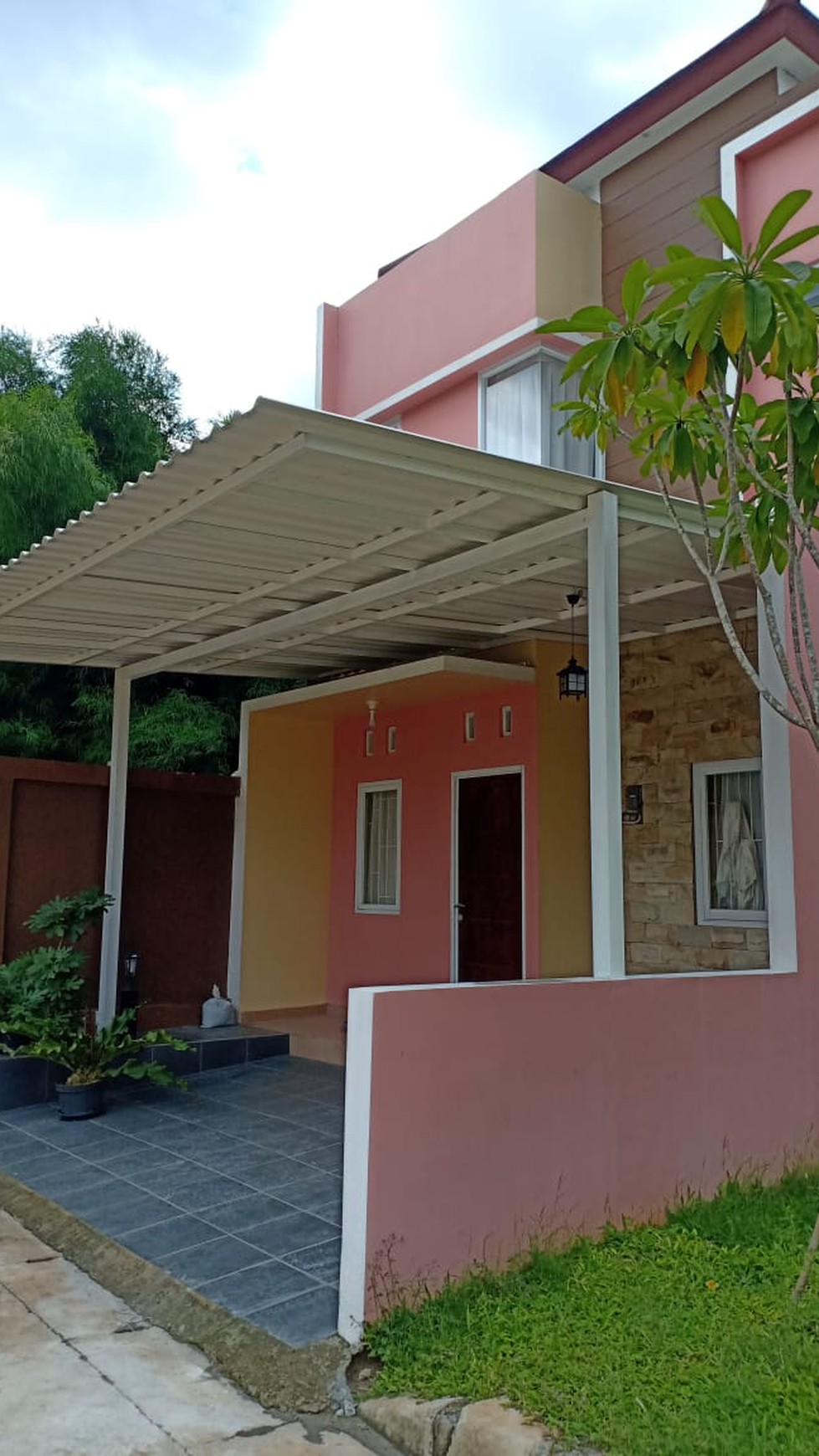 Rumah Minimalis, dalam Cluster di Rempoa