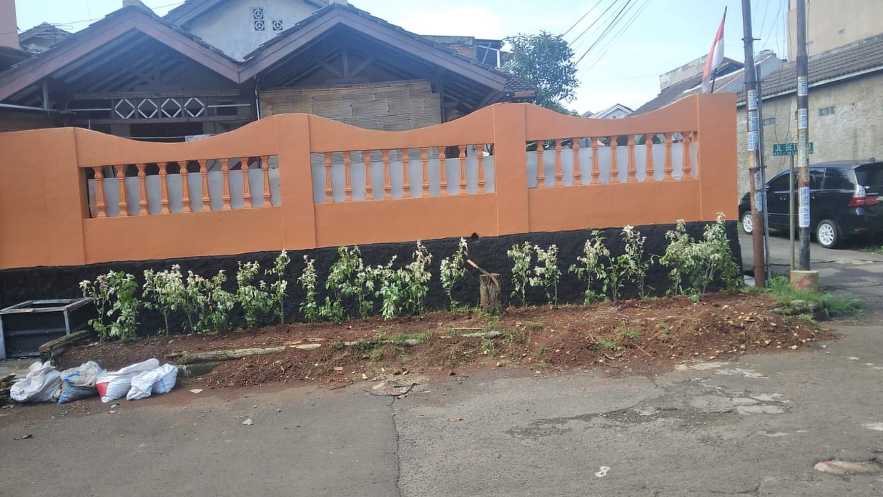 Rumah Hook Siap Huni di Pamulang
