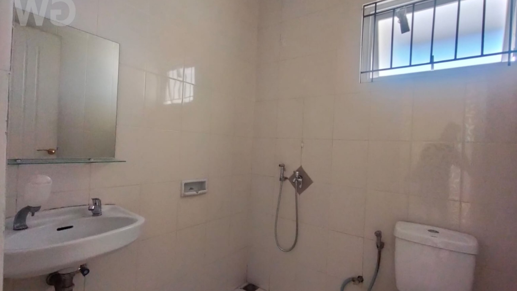 Sewa Murah 4 kamar di Grand Wisata Bekasi - Dekat Mall Living World & Akses Tol