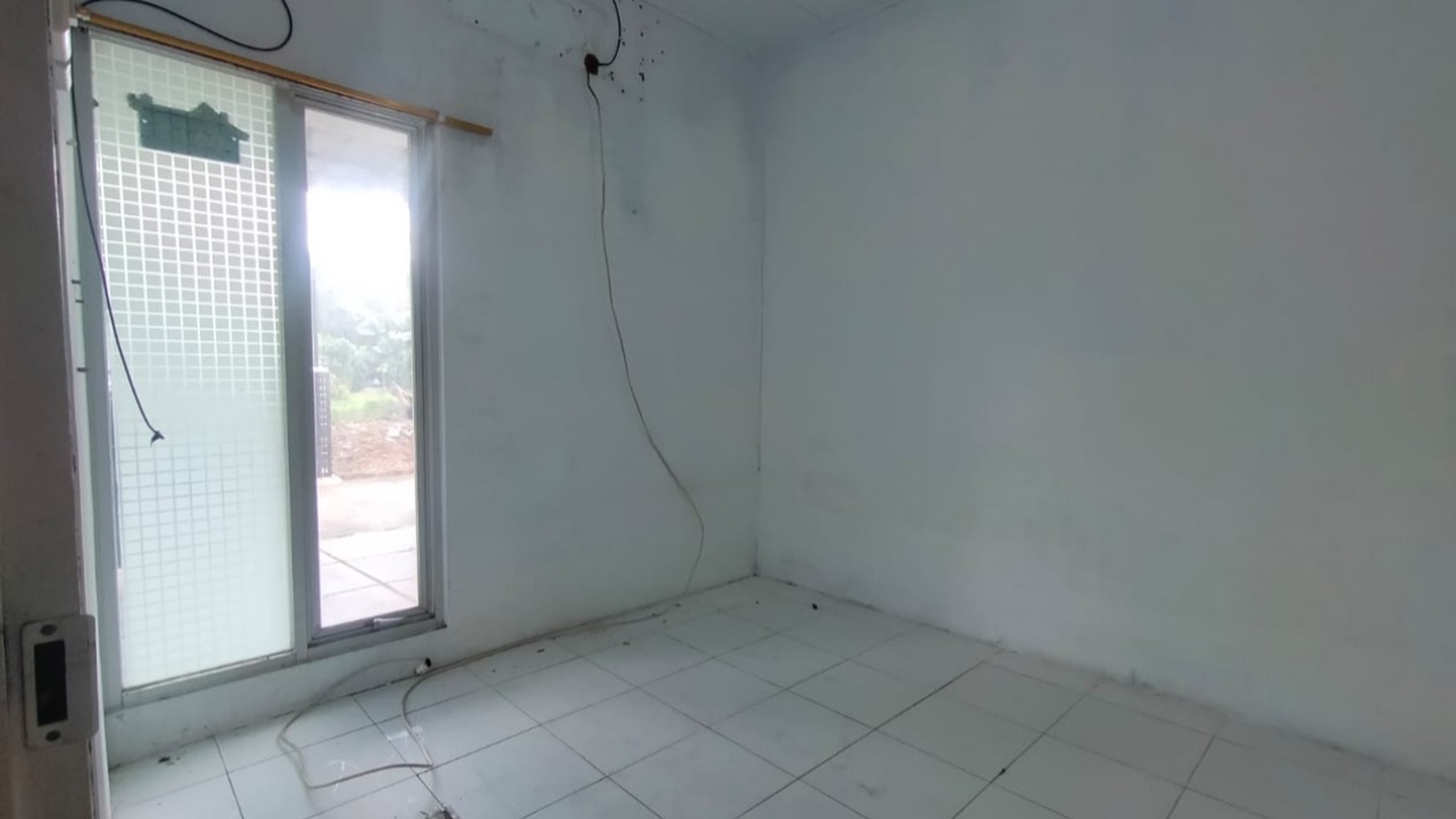 Rumah Disewa di Dukuh Zamrud Bekasi Timur - Cluster D'green Terrace Siap Huni, Lokasi Strategis!