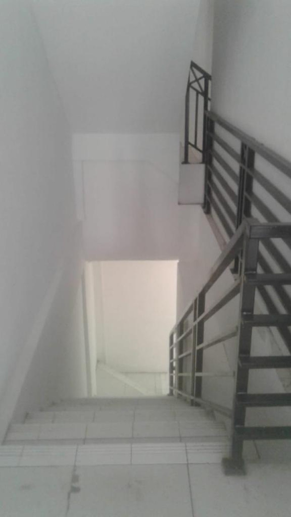 Disewa Ruko 3,5 Lantai Lokasi Strategis Di Jakarta Pusat Cocok Untuk Ekspedisi, Bank, Klinik Maupun Kantor
