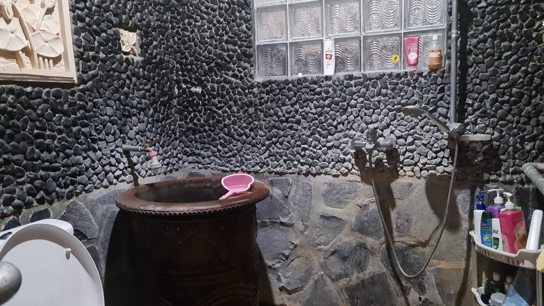 Dijual Rumah Asri di lingkungan nyaman