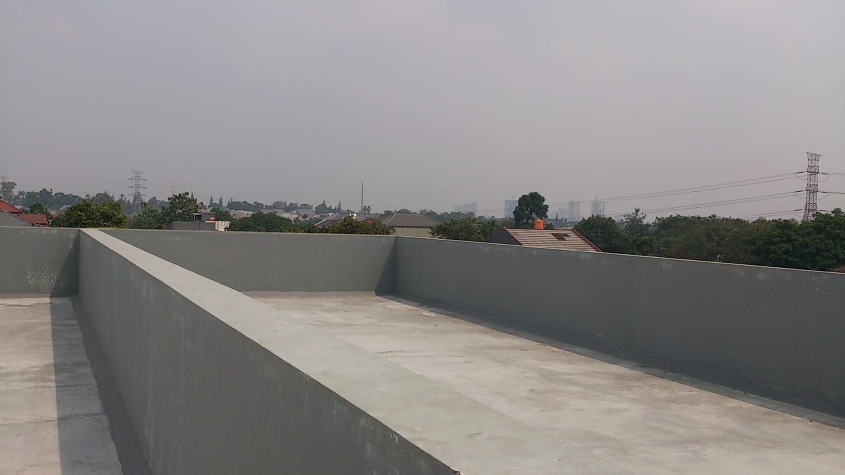 DIJUAL RUANG KANTOR 2.5 LANTAI LOKASI SANGAT STRATEGIS DI SELATAN JAKARTA.