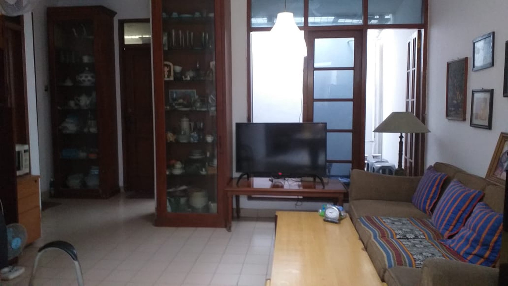 DIJUAL CEPAT, Lokasi strategis, dekat Mal Cinere, kompleks perumahan , Cinere