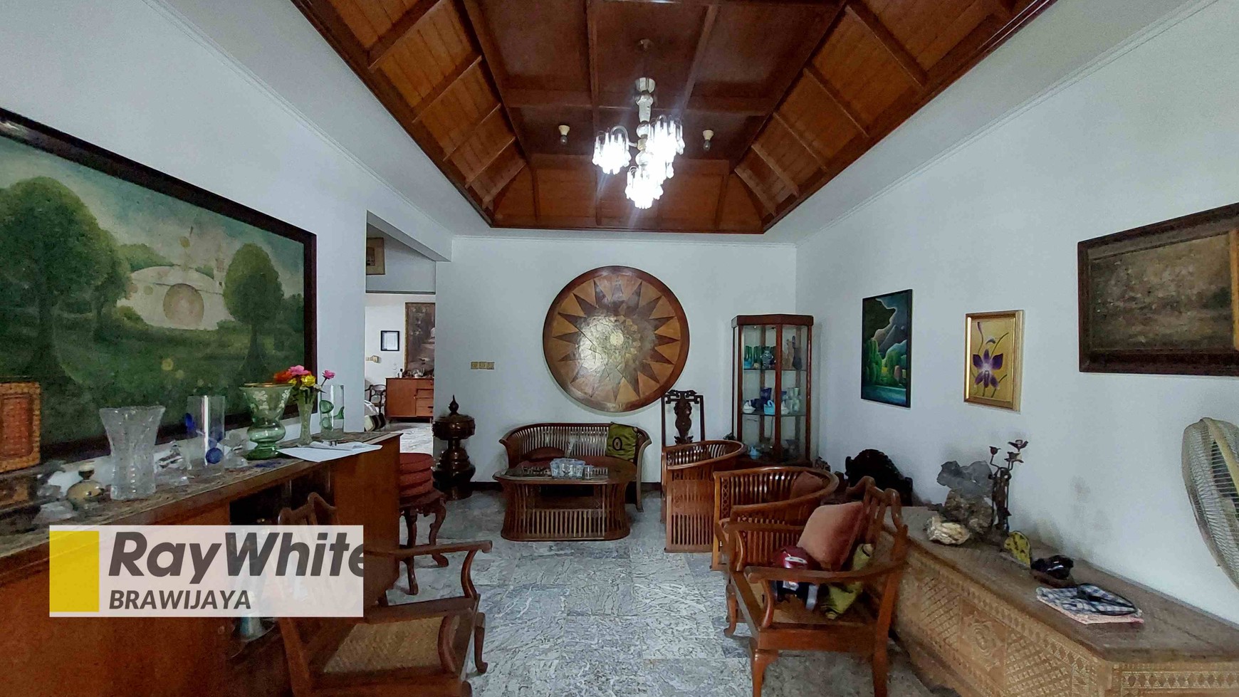 Rumah di Taman Cilandak, Jakarta Selatan, hanya 1 km ke MRT Fatmawati