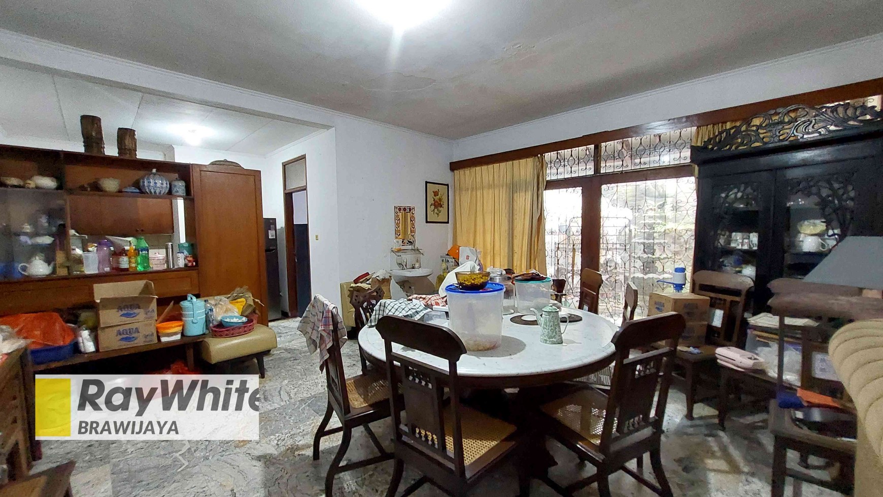 Rumah di Taman Cilandak, Jakarta Selatan, hanya 1 km ke MRT Fatmawati