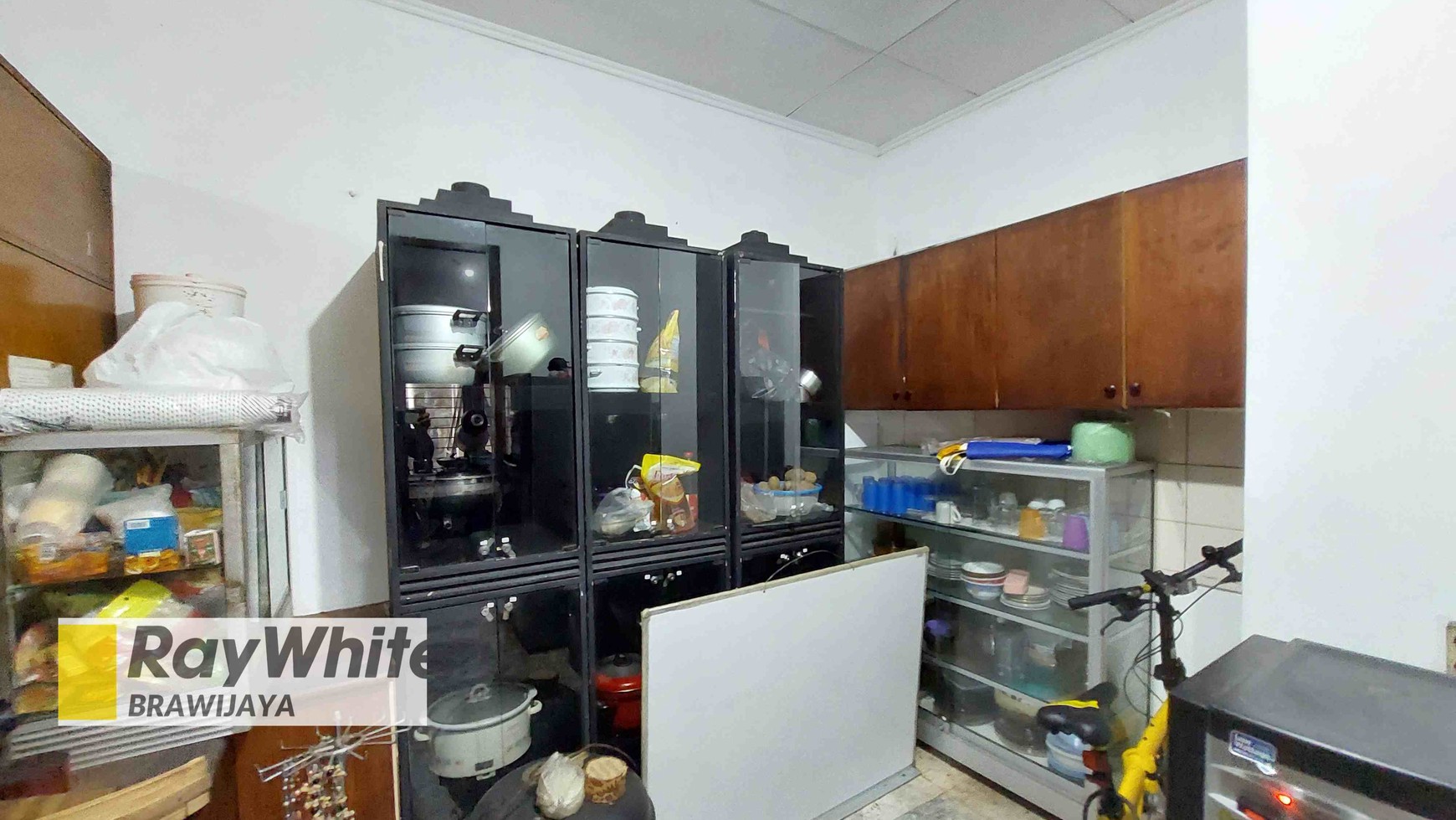 Rumah di Taman Cilandak, Jakarta Selatan, hanya 1 km ke MRT Fatmawati