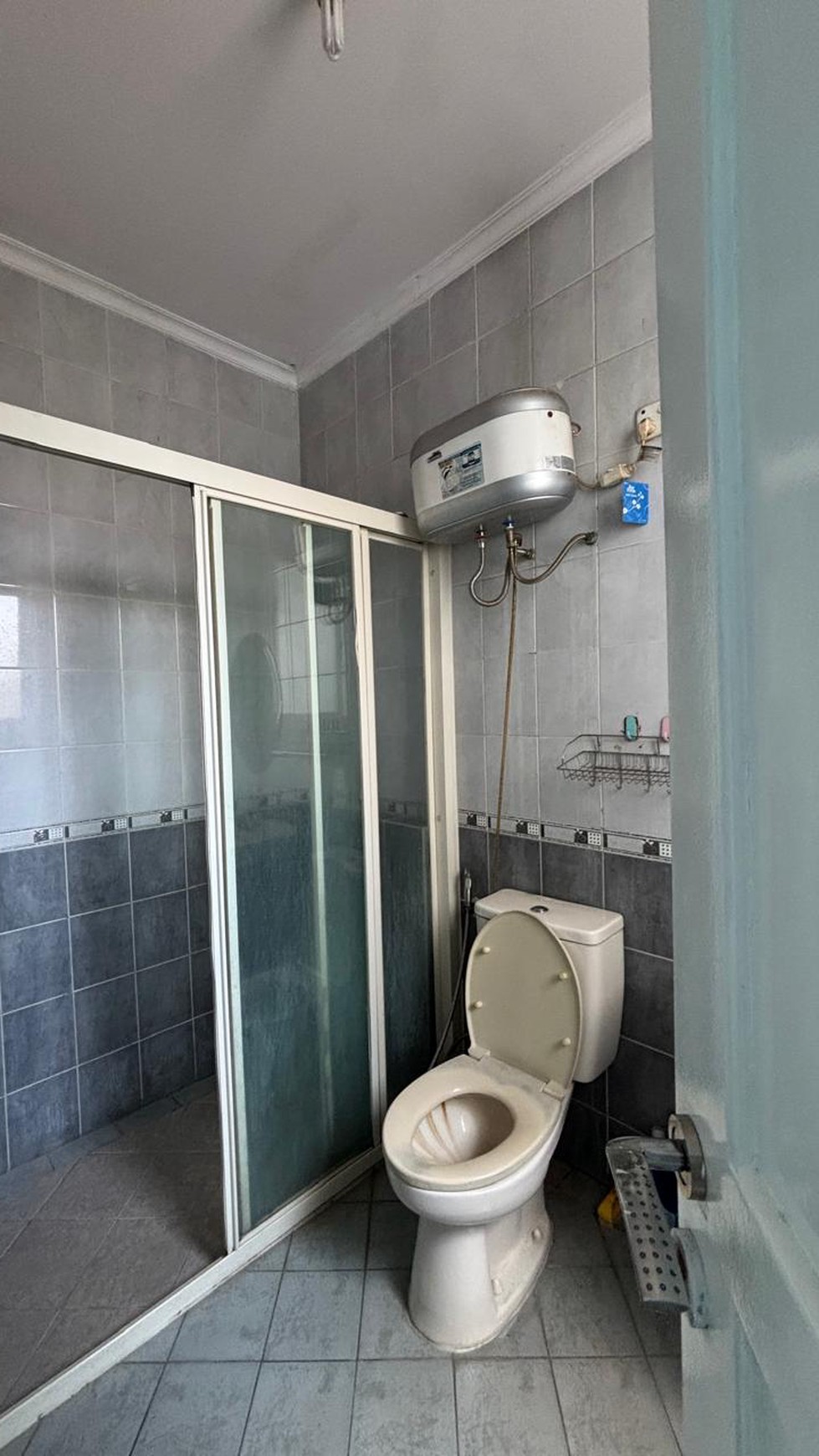 Rumah 2 Lantai di Kota Wisata 