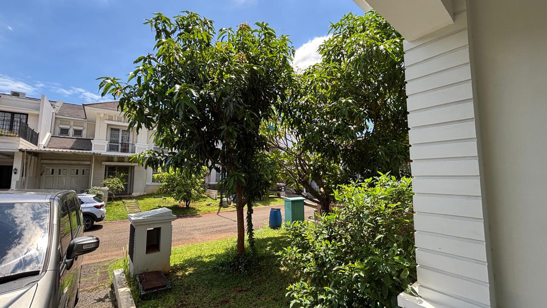 Rumah 2 Lantai di Kota Wisata 