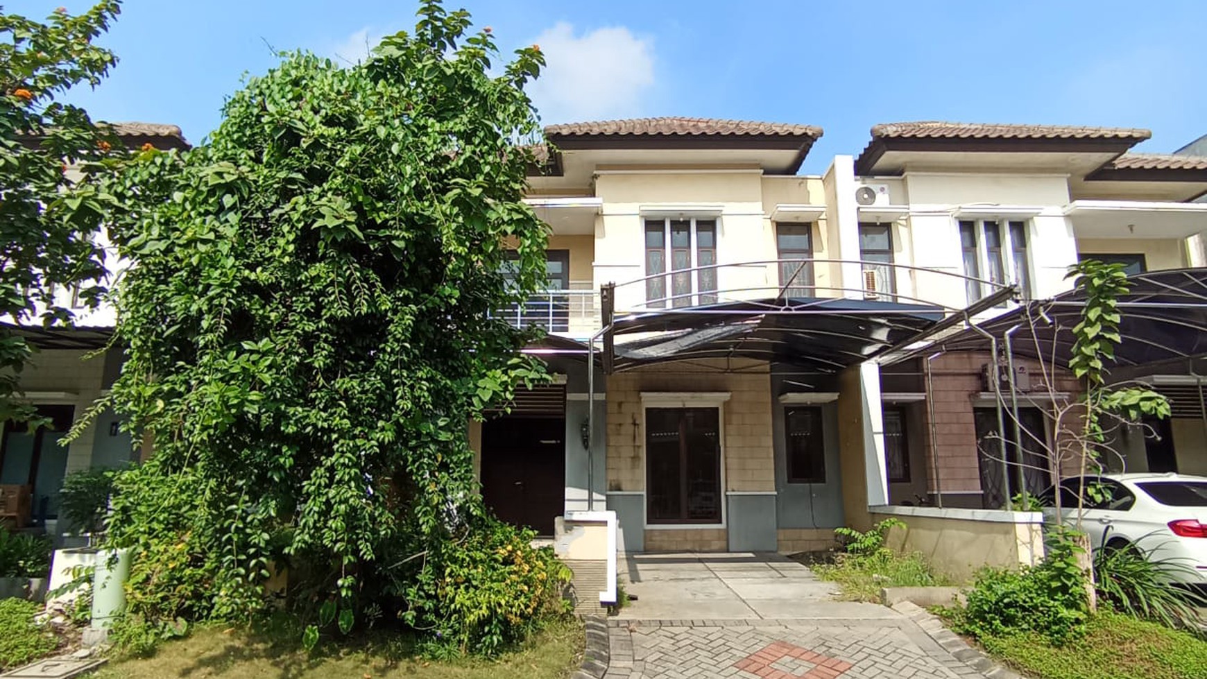 Rumah Cluster Kensington Royal Residence, Surabaya