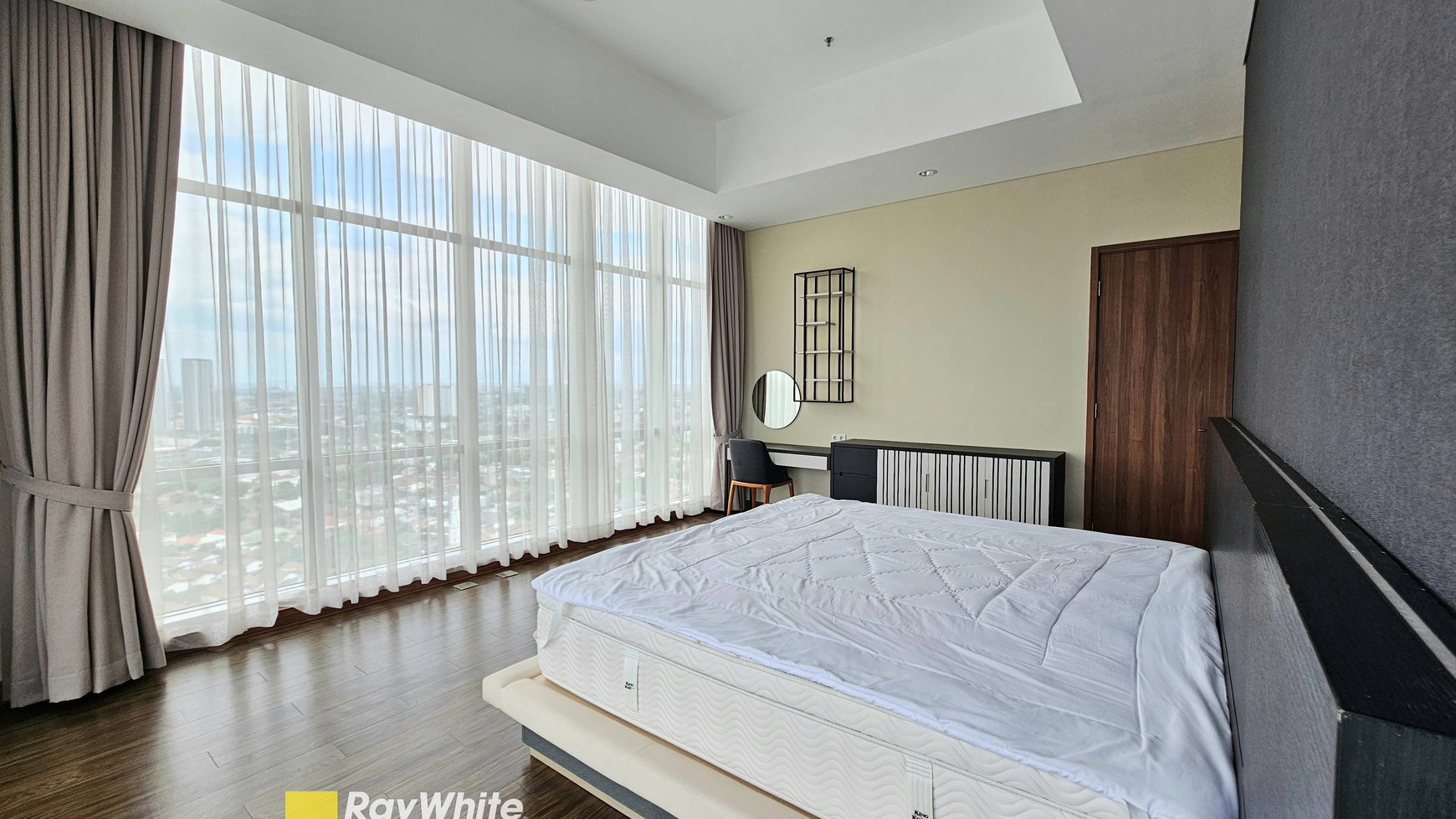 Penthouse di Branz Simatupang, Jakarta Selatan, South Tower, Dog Friendly, Siap Huni