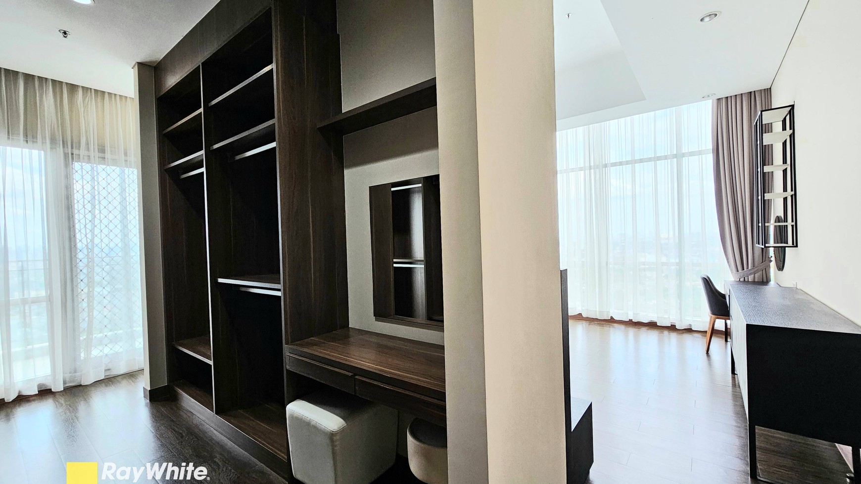 Penthouse di Branz Simatupang, Jakarta Selatan, South Tower, Dog Friendly, Siap Huni