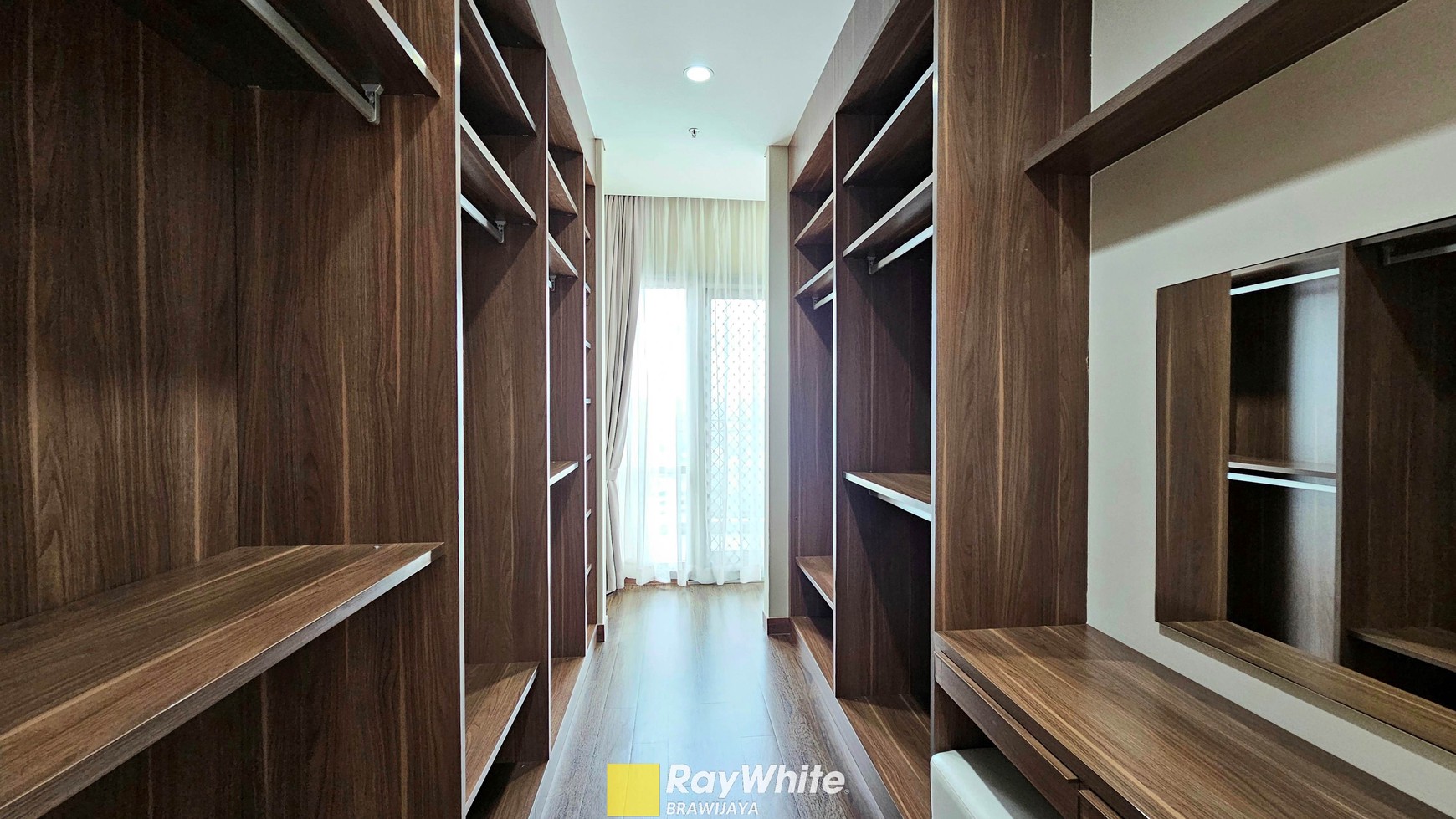 Penthouse di Branz Simatupang, Jakarta Selatan, South Tower, Dog Friendly, Siap Huni