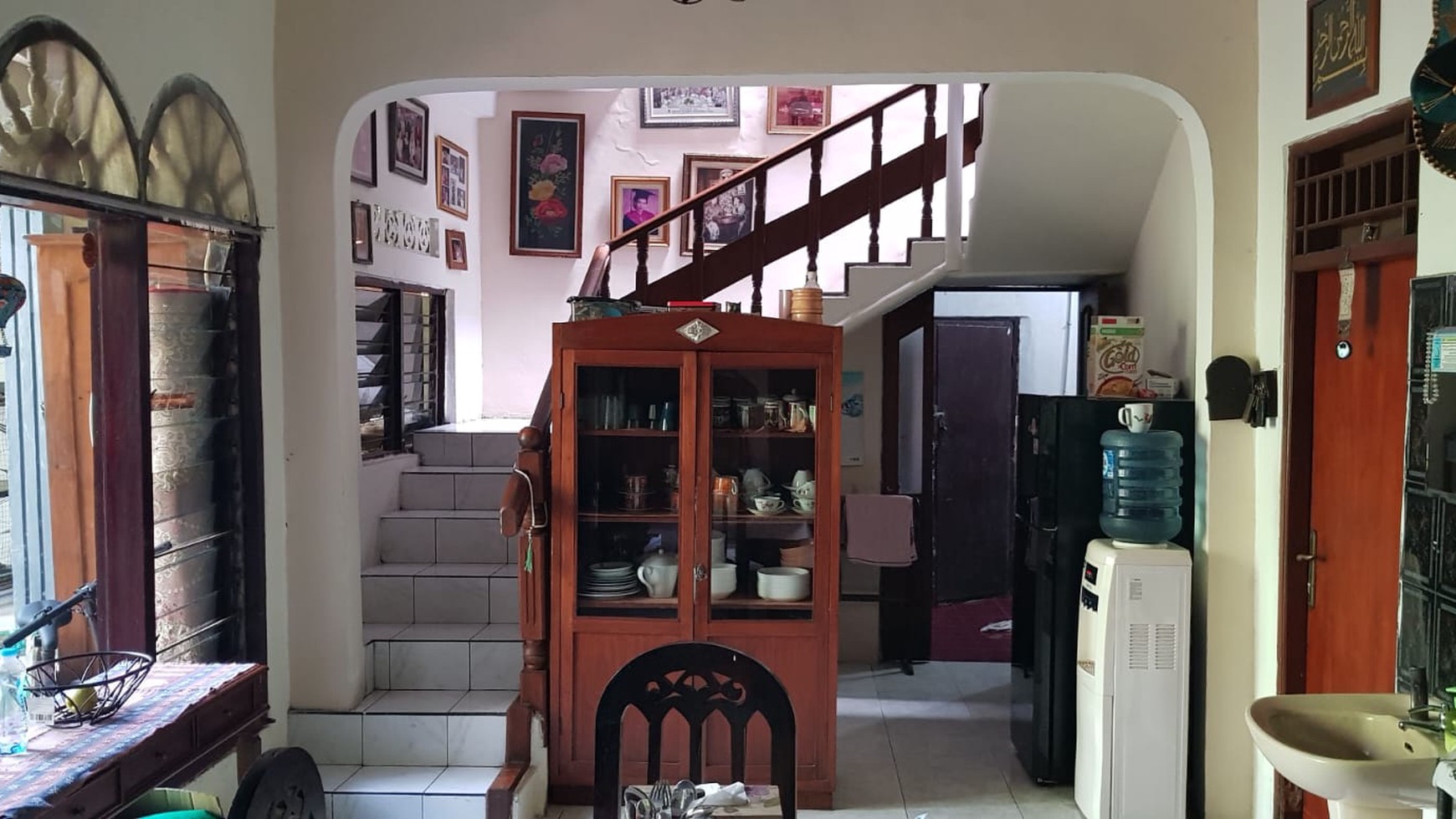 Rumah 2 Lantai Lokasi Strategis di Pinggir Jalan Raya K.H. Abdullah Syafei