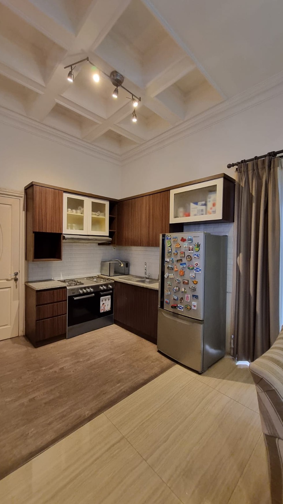 Rumah Cantik 2 Lantai dengan Desain Mewah dan Modern Lokasi Strategis @BSD