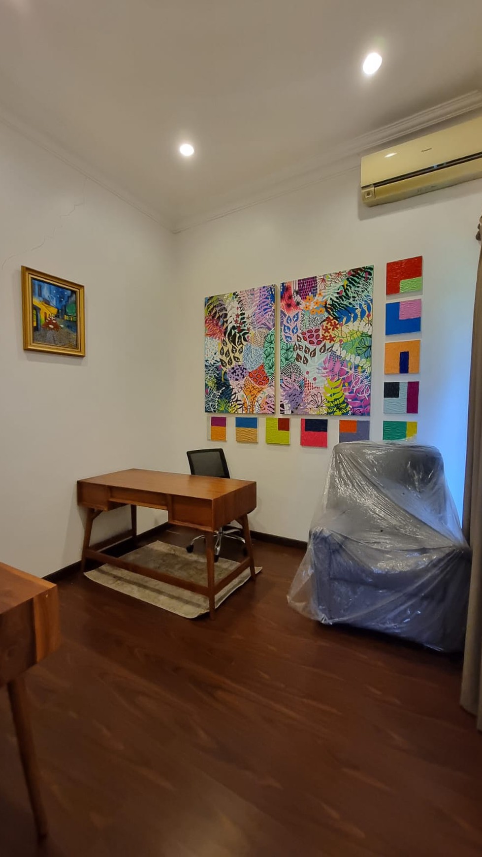 Rumah Cantik 2 Lantai dengan Desain Mewah dan Modern Lokasi Strategis @BSD