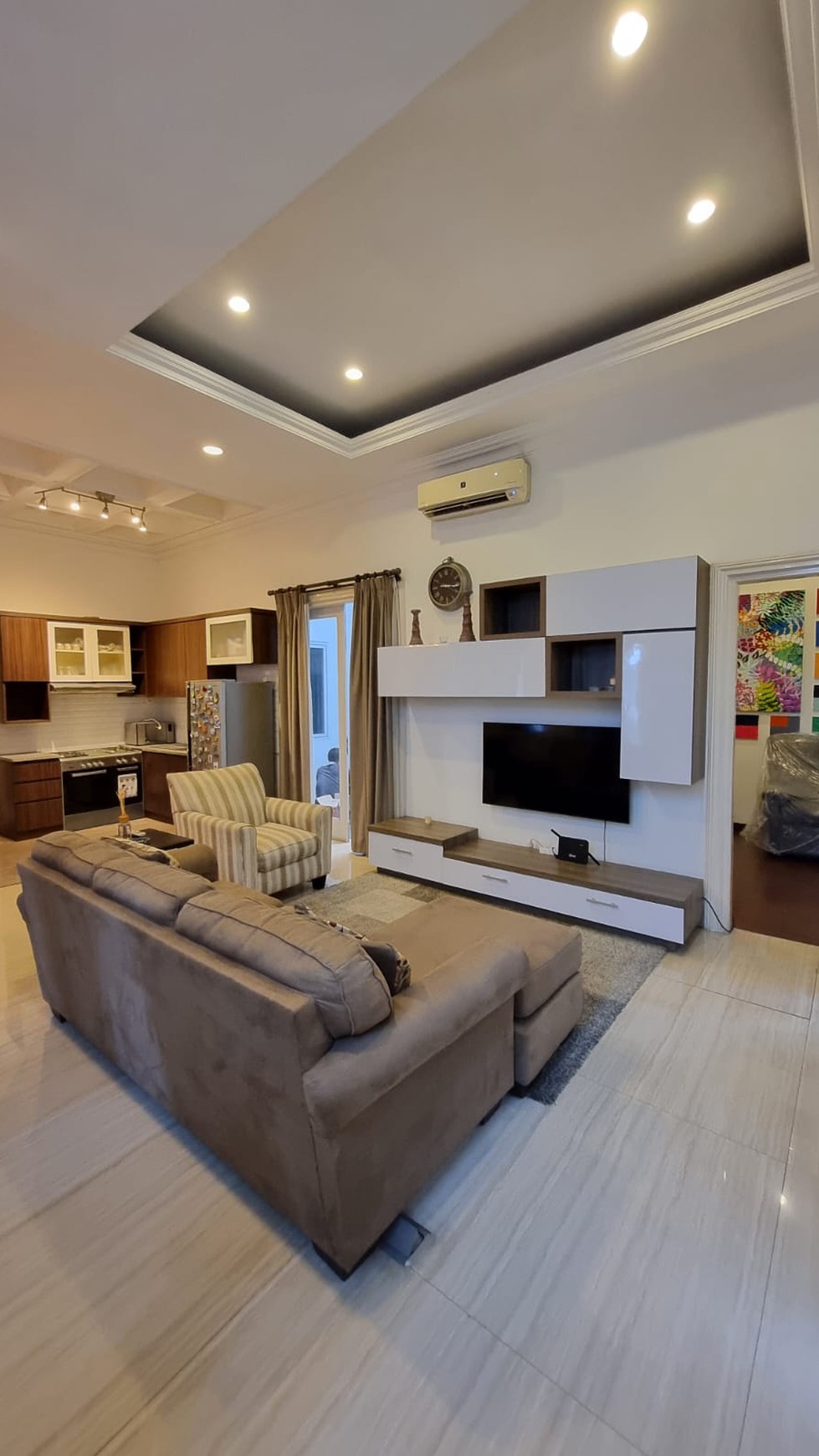 Rumah Cantik 2 Lantai dengan Desain Mewah dan Modern Lokasi Strategis @BSD