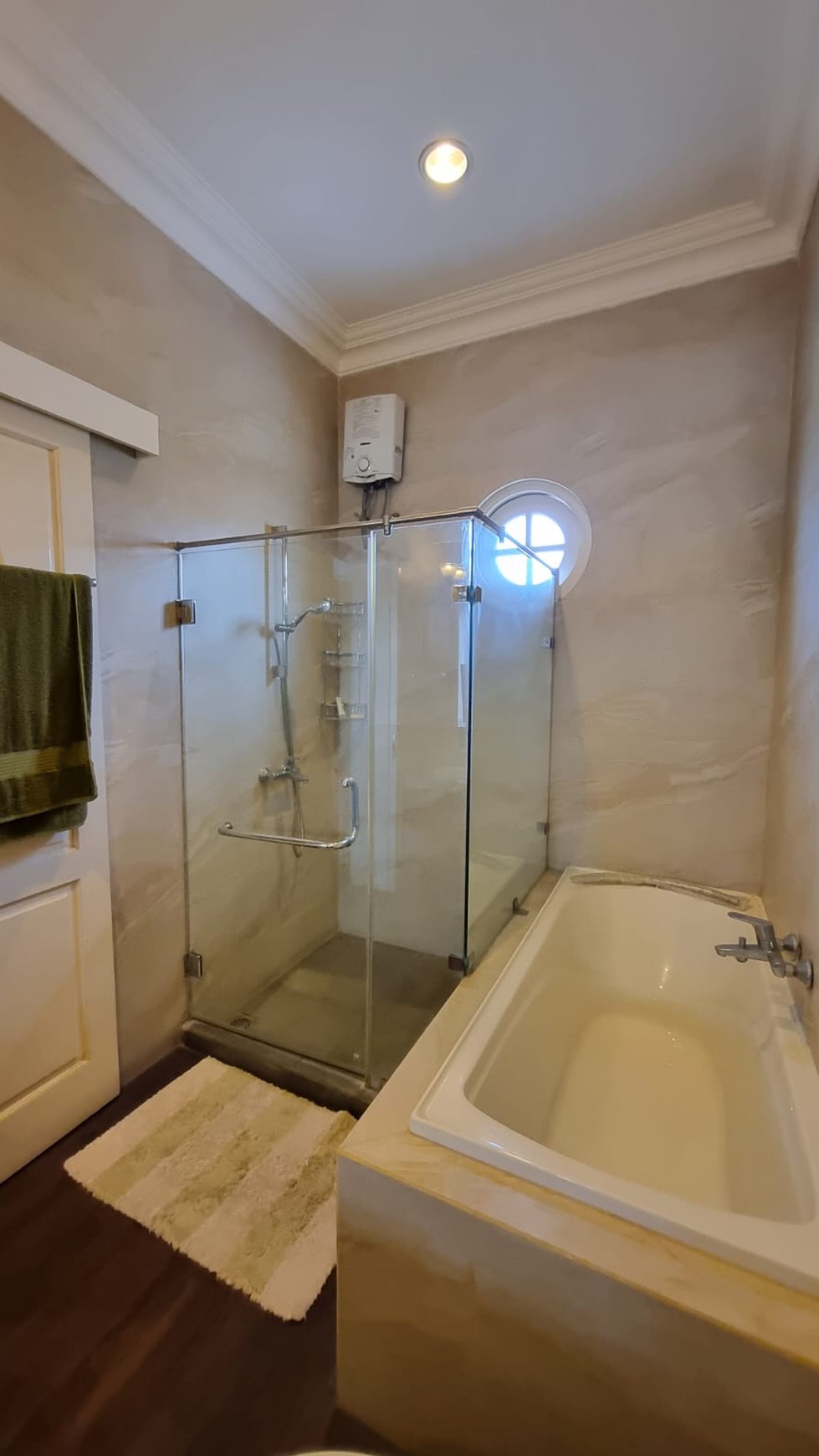 Rumah Cantik 2 Lantai dengan Desain Mewah dan Modern Lokasi Strategis @BSD