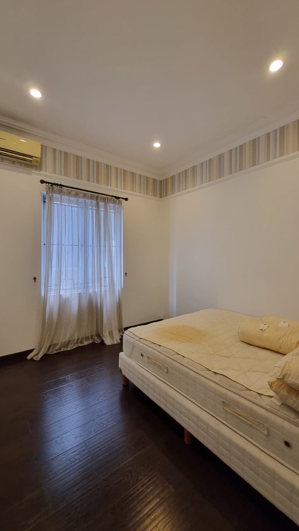 Rumah Cantik 2 Lantai dengan Desain Mewah dan Modern Lokasi Strategis @BSD