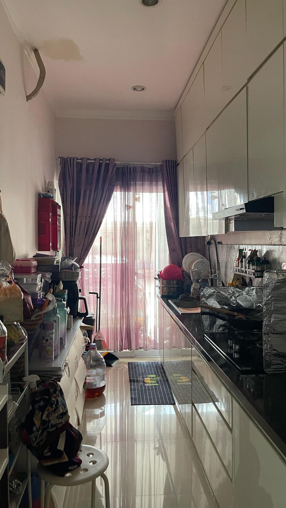 Rumah 2 Lantai Siap Huni dengan Hunian Nyaman Lokasi Strategis @Ciputat, Tangerang Selatan