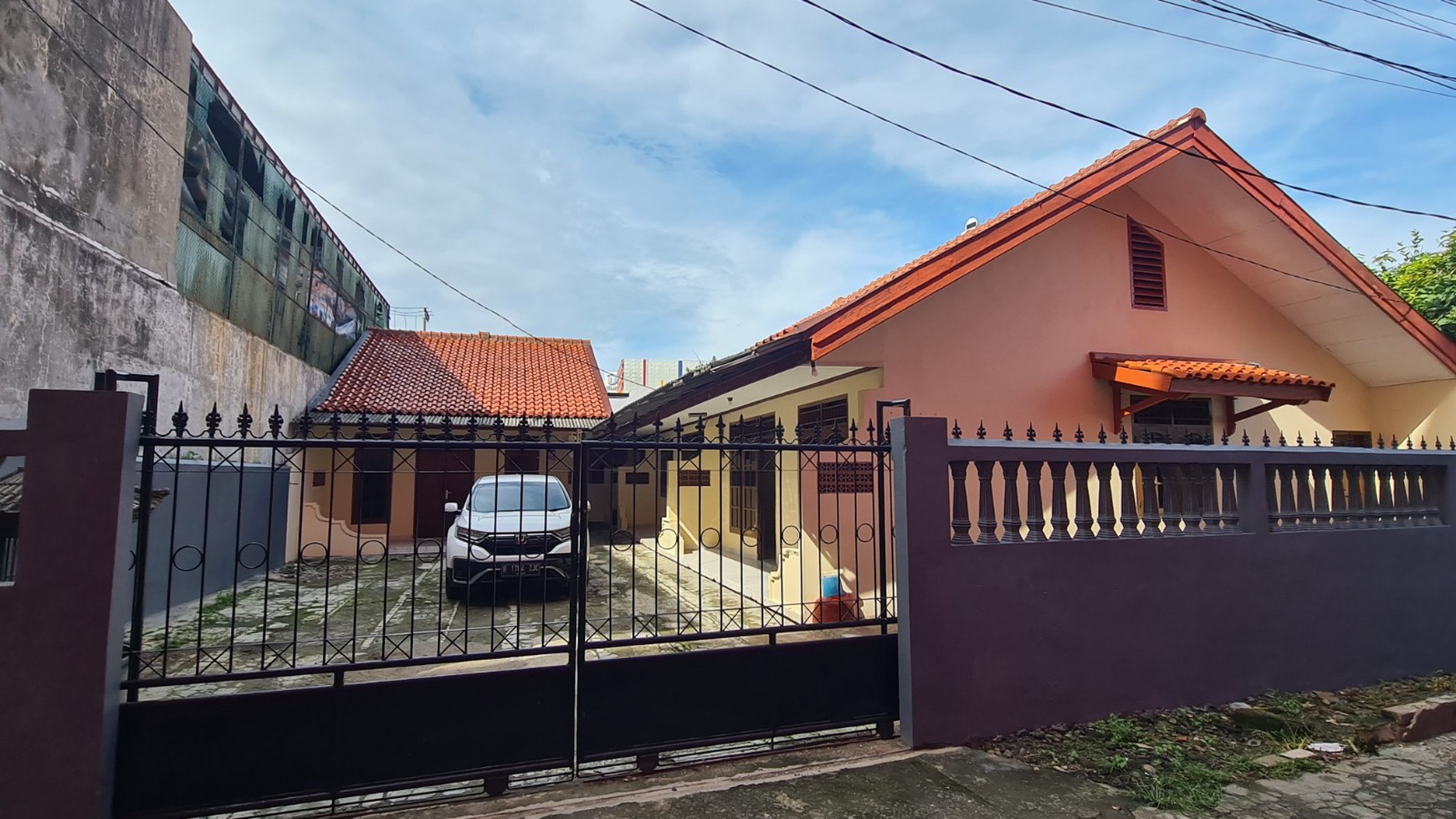 diJUAL Cepat Rumah Paviliun (4 unit dalam satu lokasi) di Margonda Depo Jawa Barat