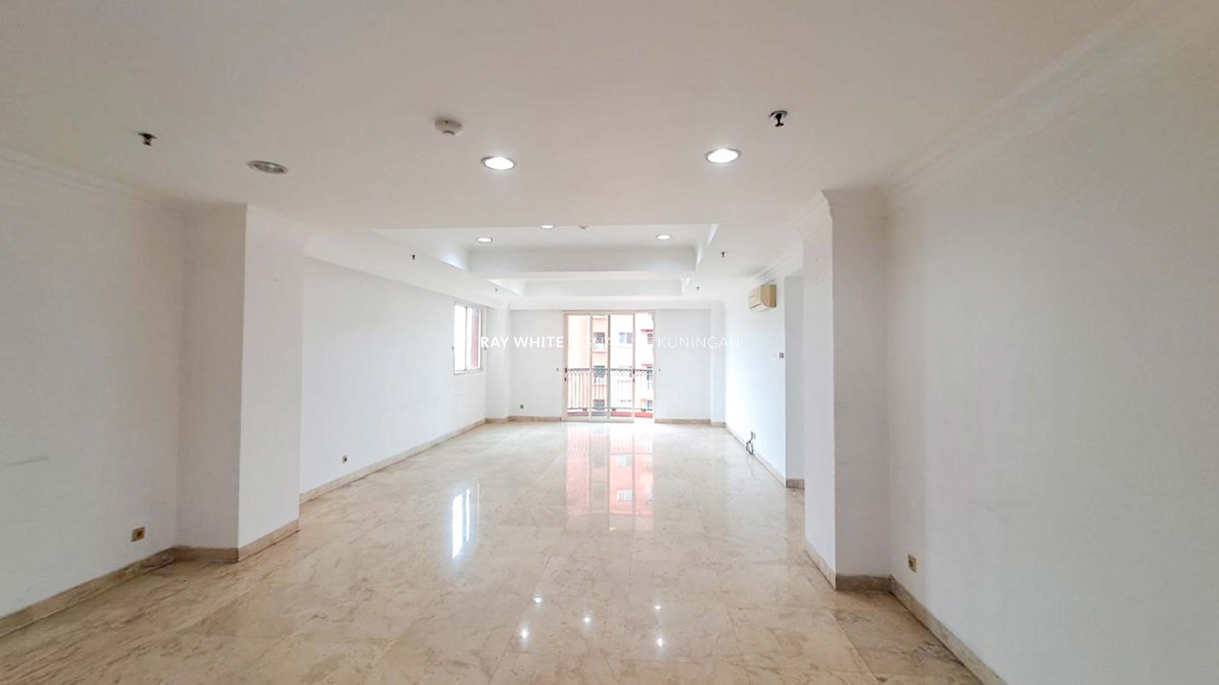Apartemen Greenview Nuansa Hijau Pondok Indah 3 Bedrooms