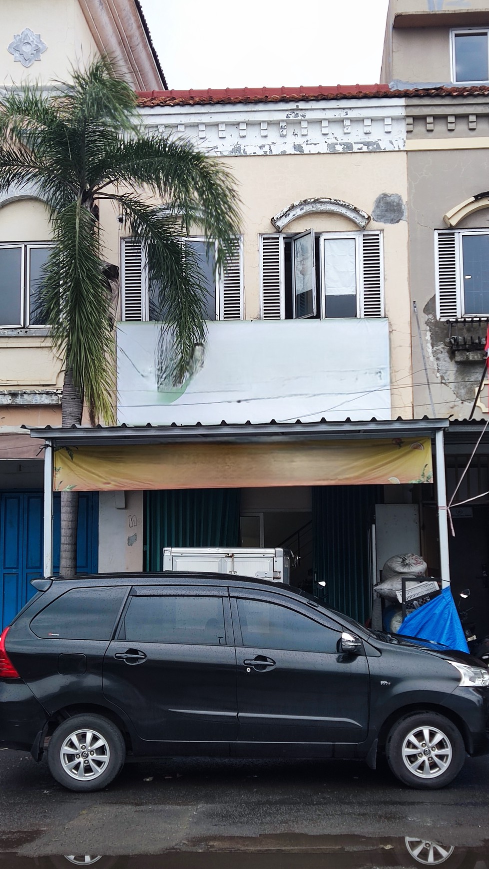 Murah. Ruko pinggir jalan raya di Ruko St Monica, Gading Serpong